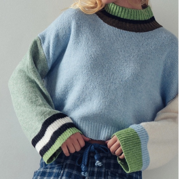 NEW!! Urban Daizy Colorblock Knit Cropped Sweater Over Sized SZ’s S,M,L - Picture 9 of 9